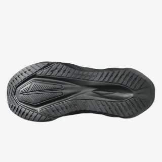 ASICS Novablast 5 