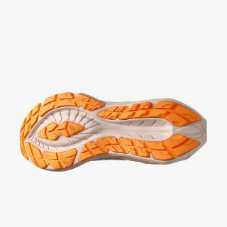 ASICS Novablast 4 TR 