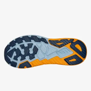 Hoka ARAHI 6 