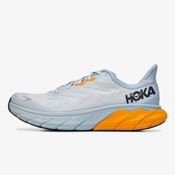 Hoka ARAHI 6 