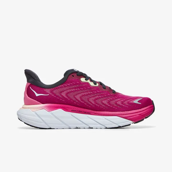 Hoka ARAHI 6 