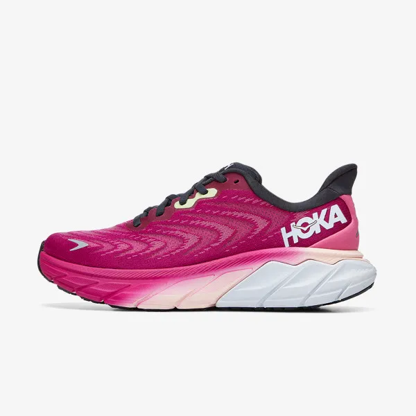 Hoka ARAHI 6 