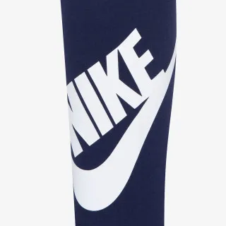 Nike Sportswear Club 