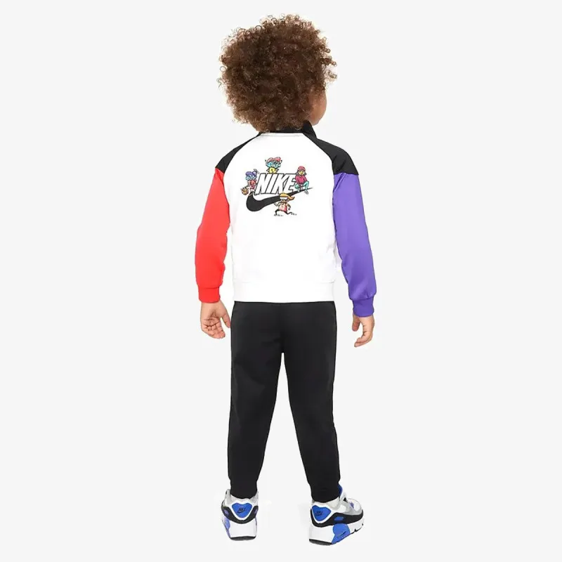 Nike Sportswear 