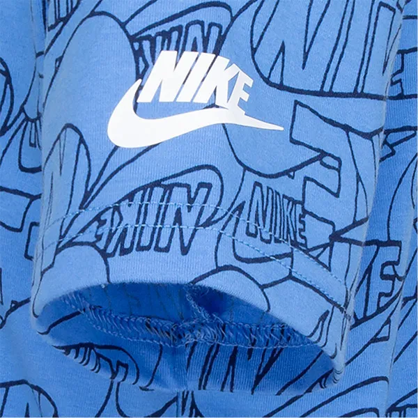 Nike Sportswear 