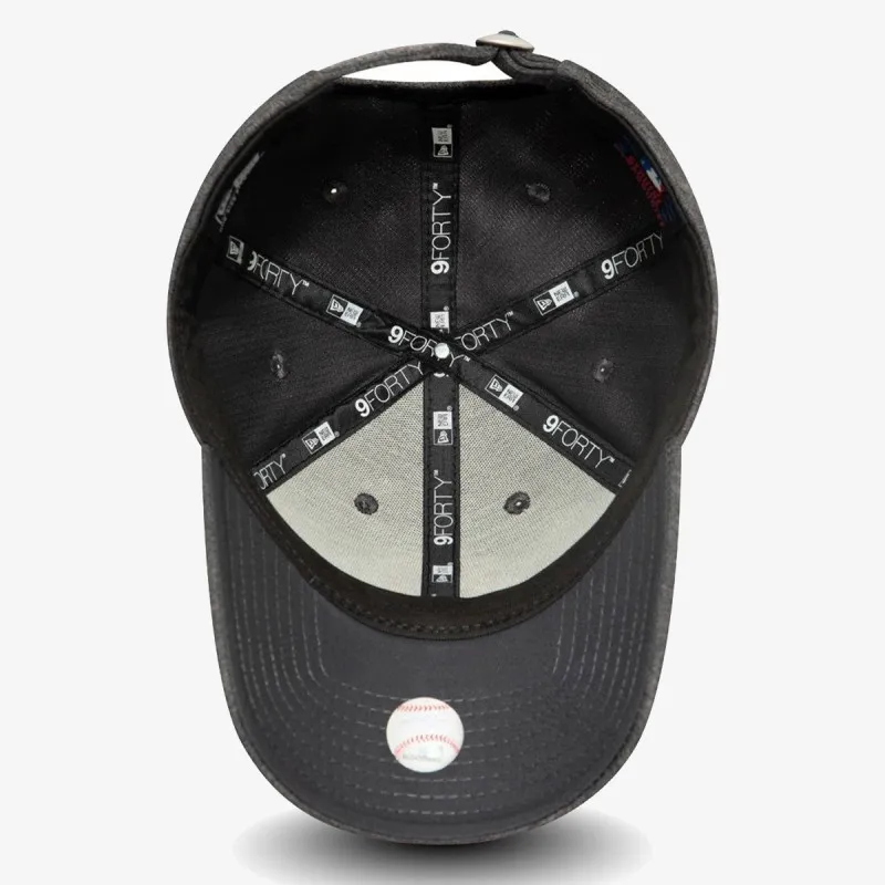New Era New York Yankees Tech Jersey 9FORTY 