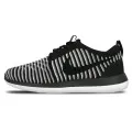 Nike W NIKE ROSHE TWO FLYKNIT 