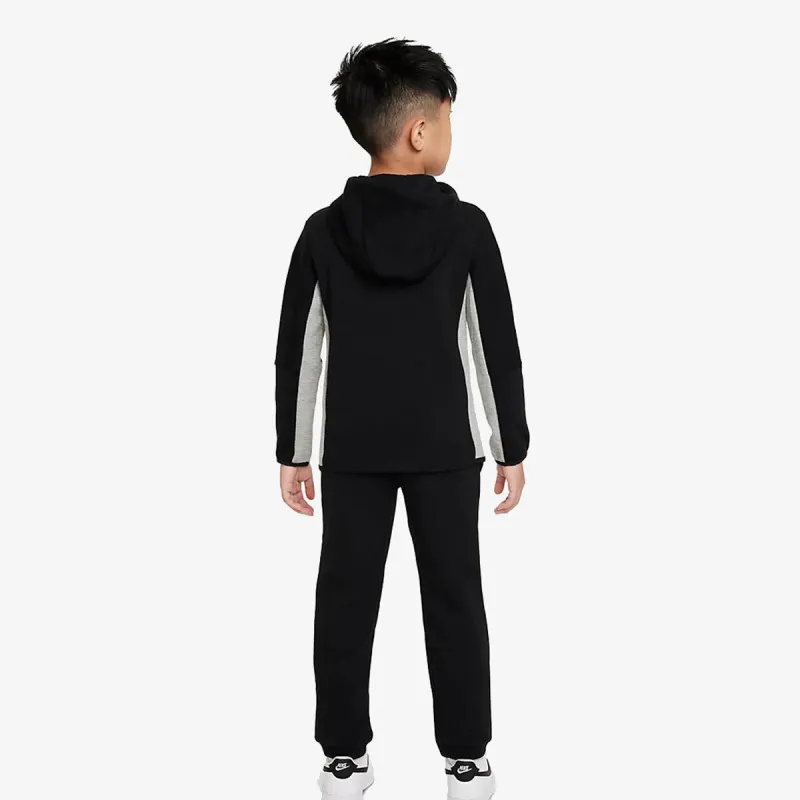 Nike SPORTSWEAR TECH 