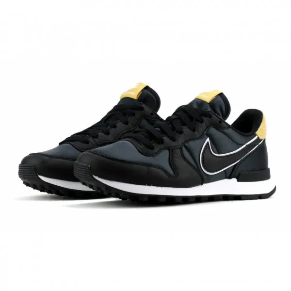 Nike W INTERNATIONALIST HEAT 