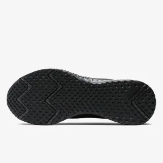 Nike Revolution 5 