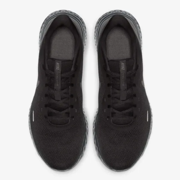 Nike Revolution 5 