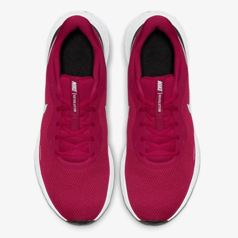 Nike REVOLUTION 5 