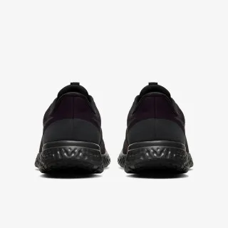 Nike Revolution 5 