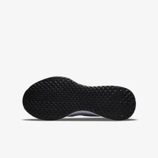 Nike Revolution 5 