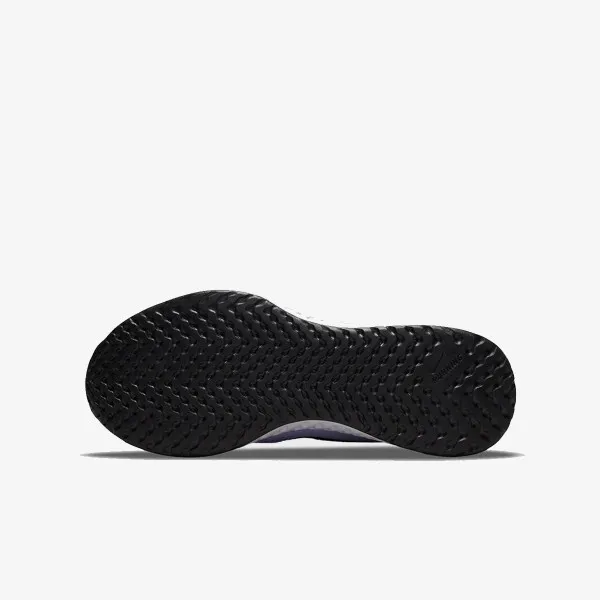 Nike Revolution 5 