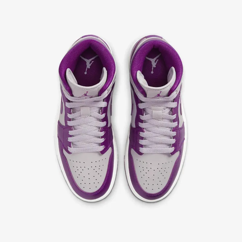 Nike WMNS AIR JORDAN 1 MID 