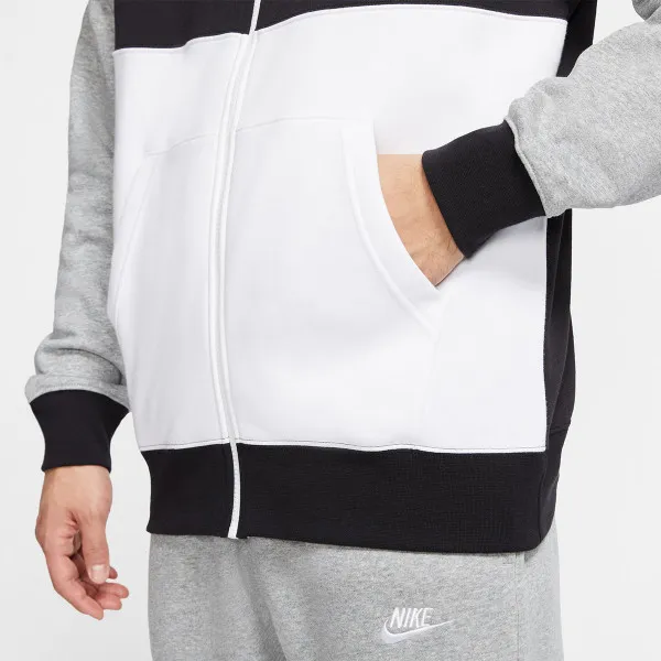 Nike Sportswear 