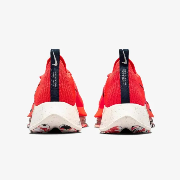 Nike Air Zoom Tempo NEXT% 