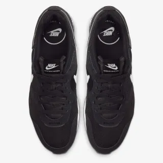 Nike Venture Runner 