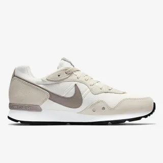 Nike NIKE VENTURE RUNNER 
