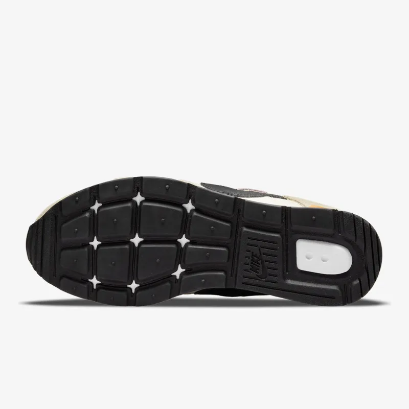 Nike Venture Runner 
