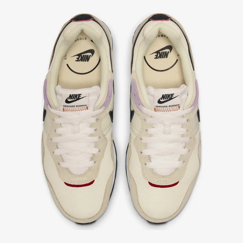 Nike Venture Runner 