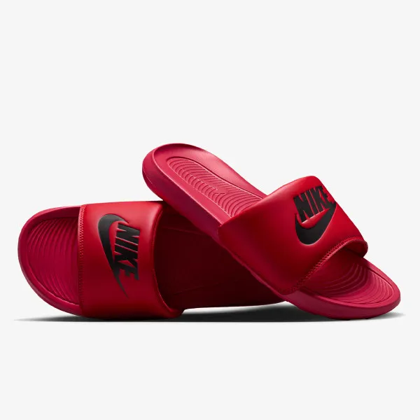 Nike VICTORI ONE 