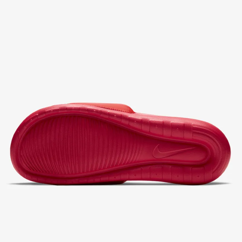 Nike VICTORI ONE 