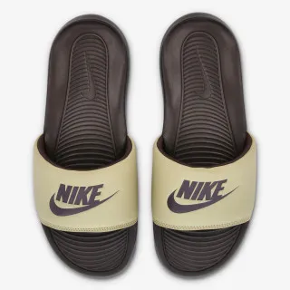 Nike VICTORI ONE 