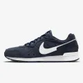 Nike Venture Runner 