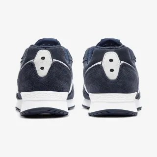 Nike Venture Runner 
