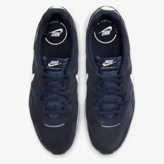 Nike Venture Runner 