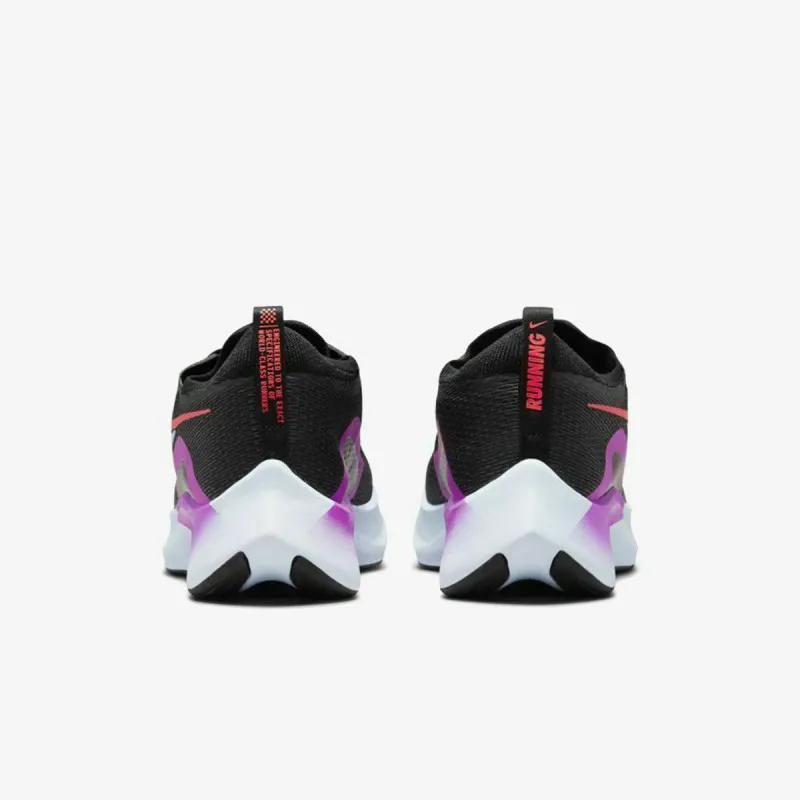 Nike Zoom Fly 4 