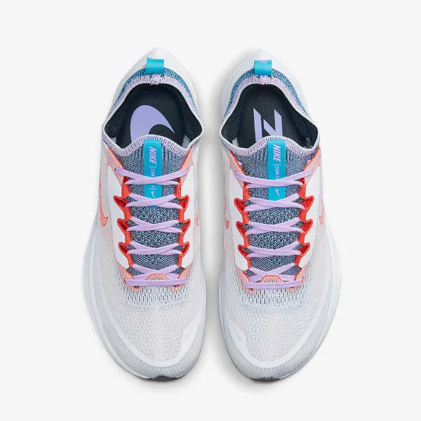 Nike ZOOM FLY 4 