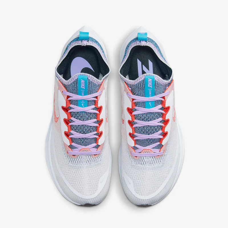 Nike ZOOM FLY 4 