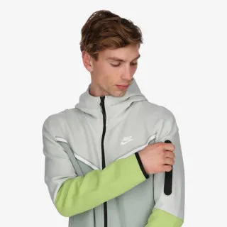 Nike Sportswear Tech 