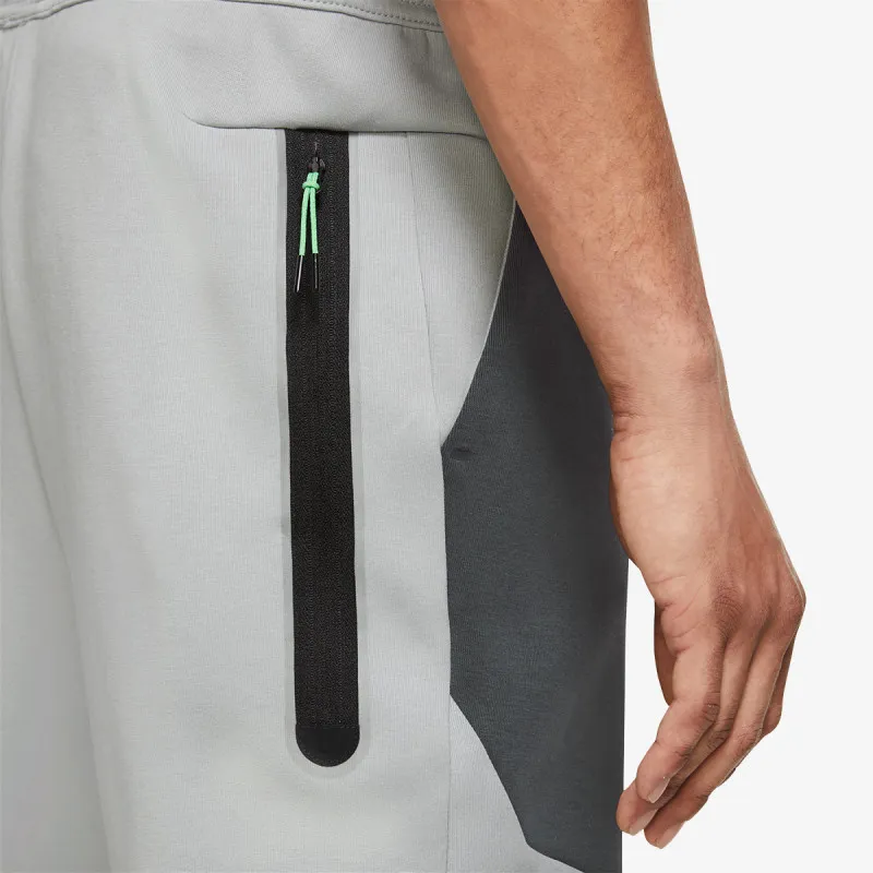 Nike SPORTSWEAR TECH FLEECE 