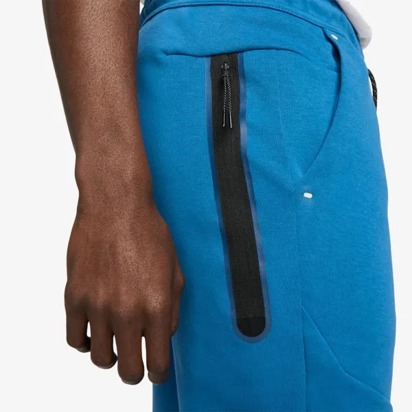 Nike Sportswear Tech 