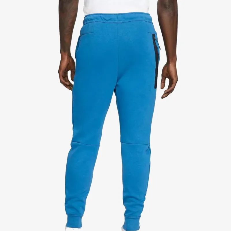 Nike Sportswear Tech 