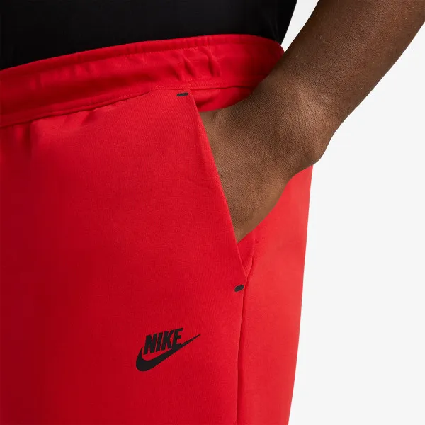 Nike Sportswear Tech 