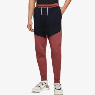 Nike SPORTSWEAR TECH FLEECE 