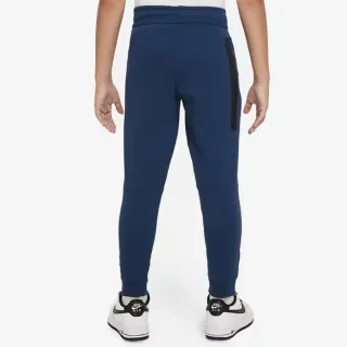 Nike Sportswear Tech 