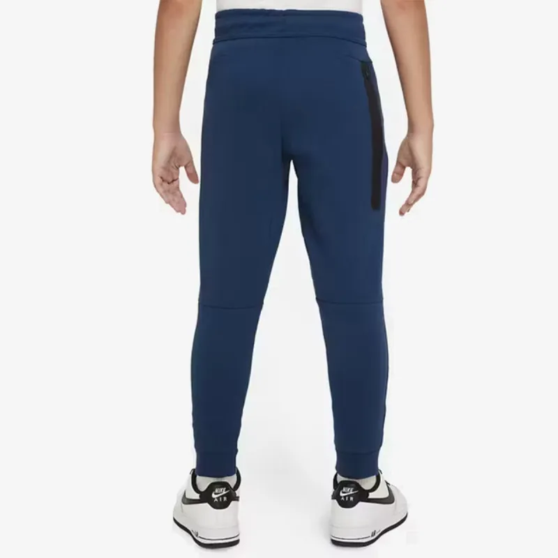 Nike Sportswear Tech 