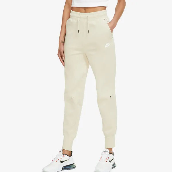 Nike Sportswear tech 