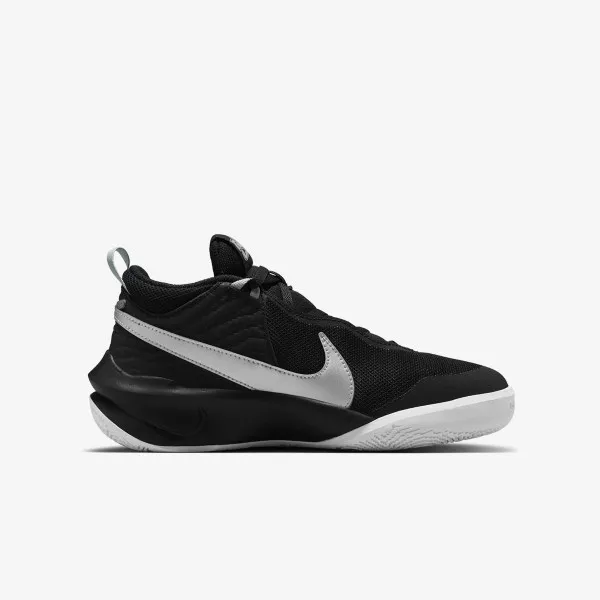 Nike Team Hustle D 10 