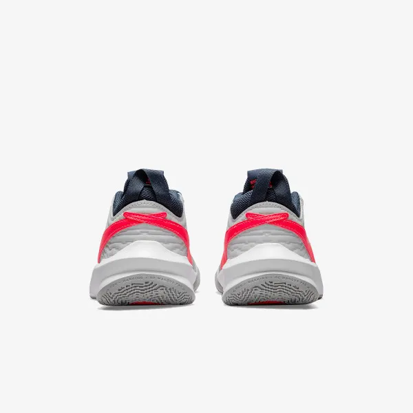 Nike Team Hustle D 10 
