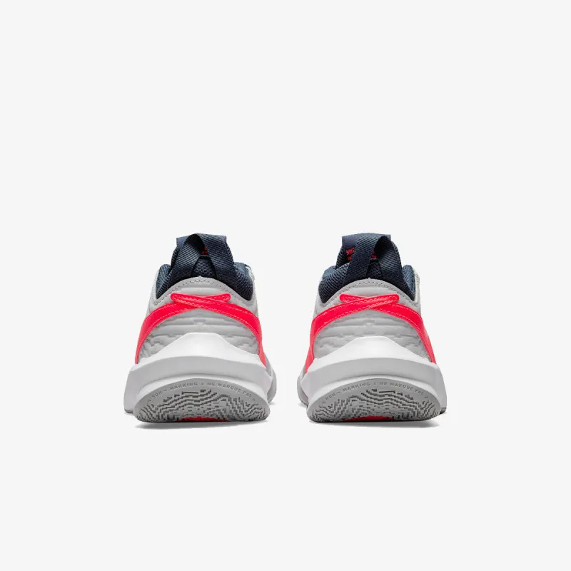 Nike Team Hustle D 10 
