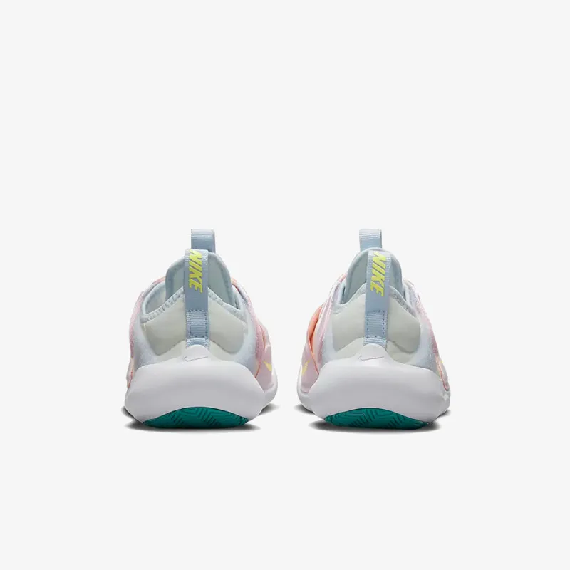 Nike FLEX ADVANCE 