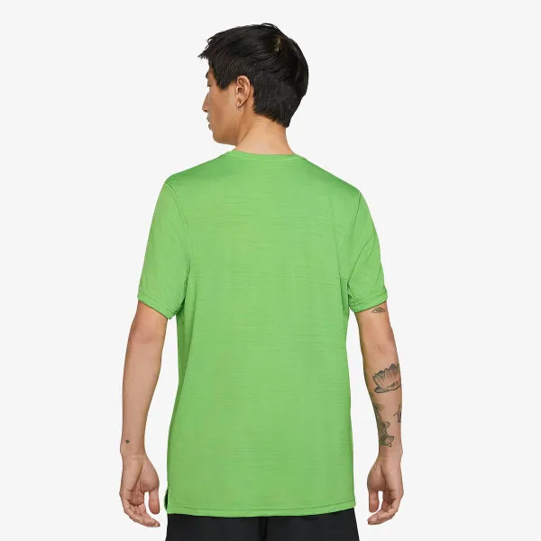 Nike Dri-FIT Superset 