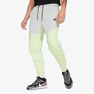 Nike Sportswear Tech Fleece 